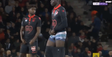 欧冠淘汰赛前瞻：拜仁客战曼城,