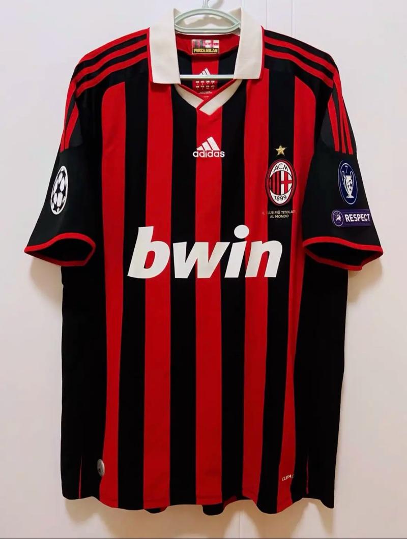 阿莱格里：防守是全队的事，要想赢得比赛就必须弄脏裤子（阿莱格里：防守需全员参与，想赢球就得不怕弄脏球衣）