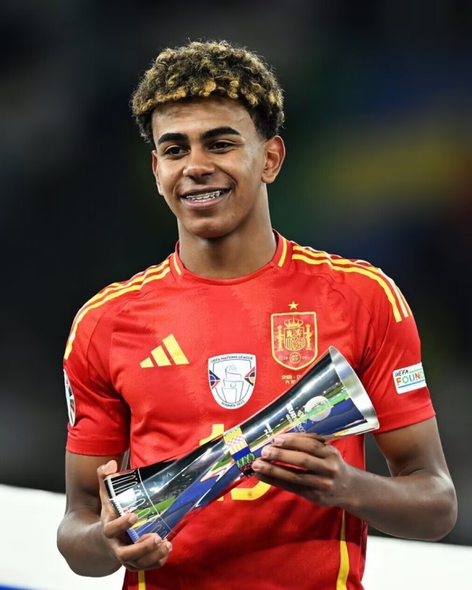 场均得分25+球员效率榜：里夫斯高居历史第二，仅逊约基奇（25+场均得分球员效率排行：里夫斯位列历史第二，仅次约基奇）