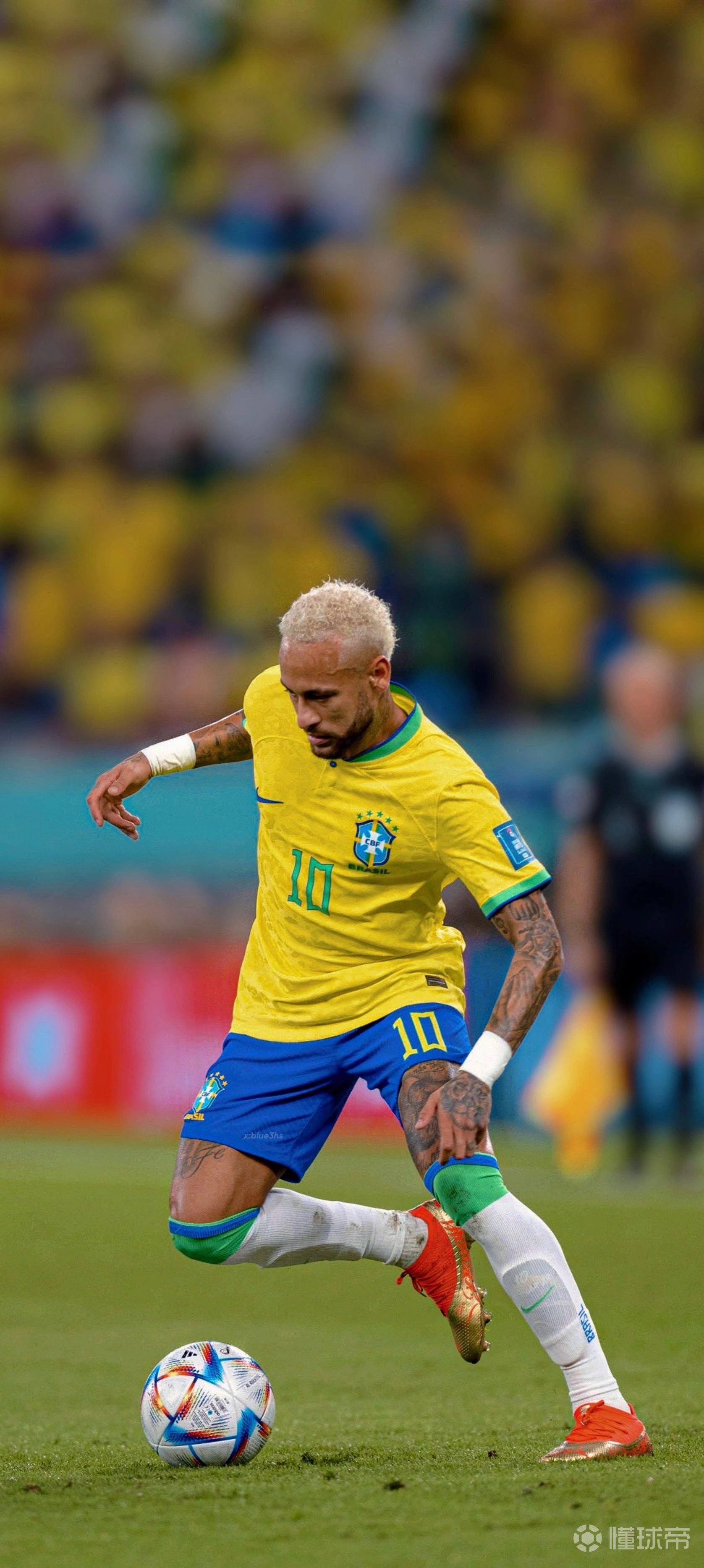 巴萨欧冠大名单：特狮回归，莱万、亚马尔、拉菲尼亚领衔锋线（巴萨欧冠名单出炉：特尔施特根复出，莱万、亚马尔、拉菲尼亚坐镇锋线）