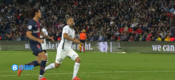 会上场吗？阿方索-戴维斯时隔262天进入拜仁的比赛大名单（262天后重返拜仁大名单，阿方索-戴维斯能否登场？）