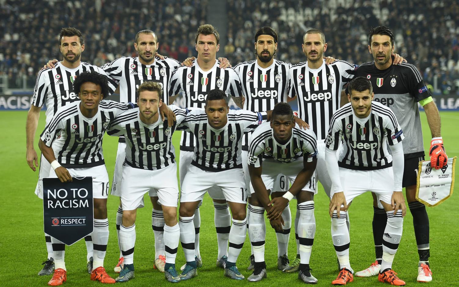 曼联对西汉姆的新布莱恩·姆贝莫罚球判决：裁判的智慧与争议